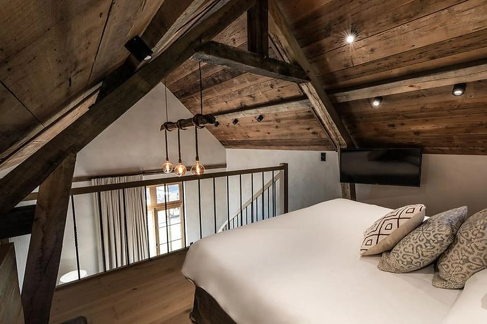 Lieux événementiels, L'AUBERGE DE LA SOURCE