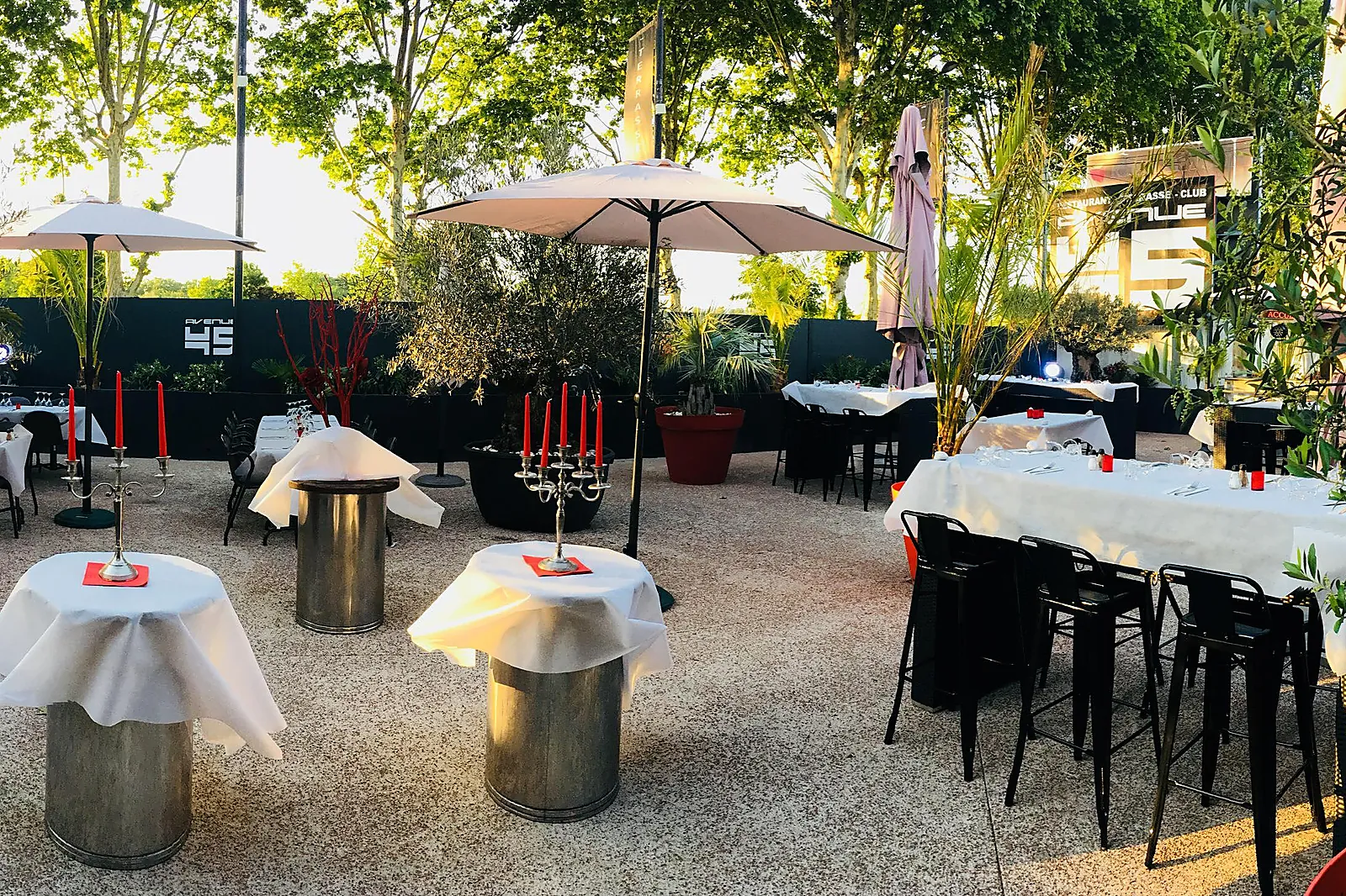 Lieux événementiels, L'AVENUE 45 RESTAURANT - TERRASSE - CLUB