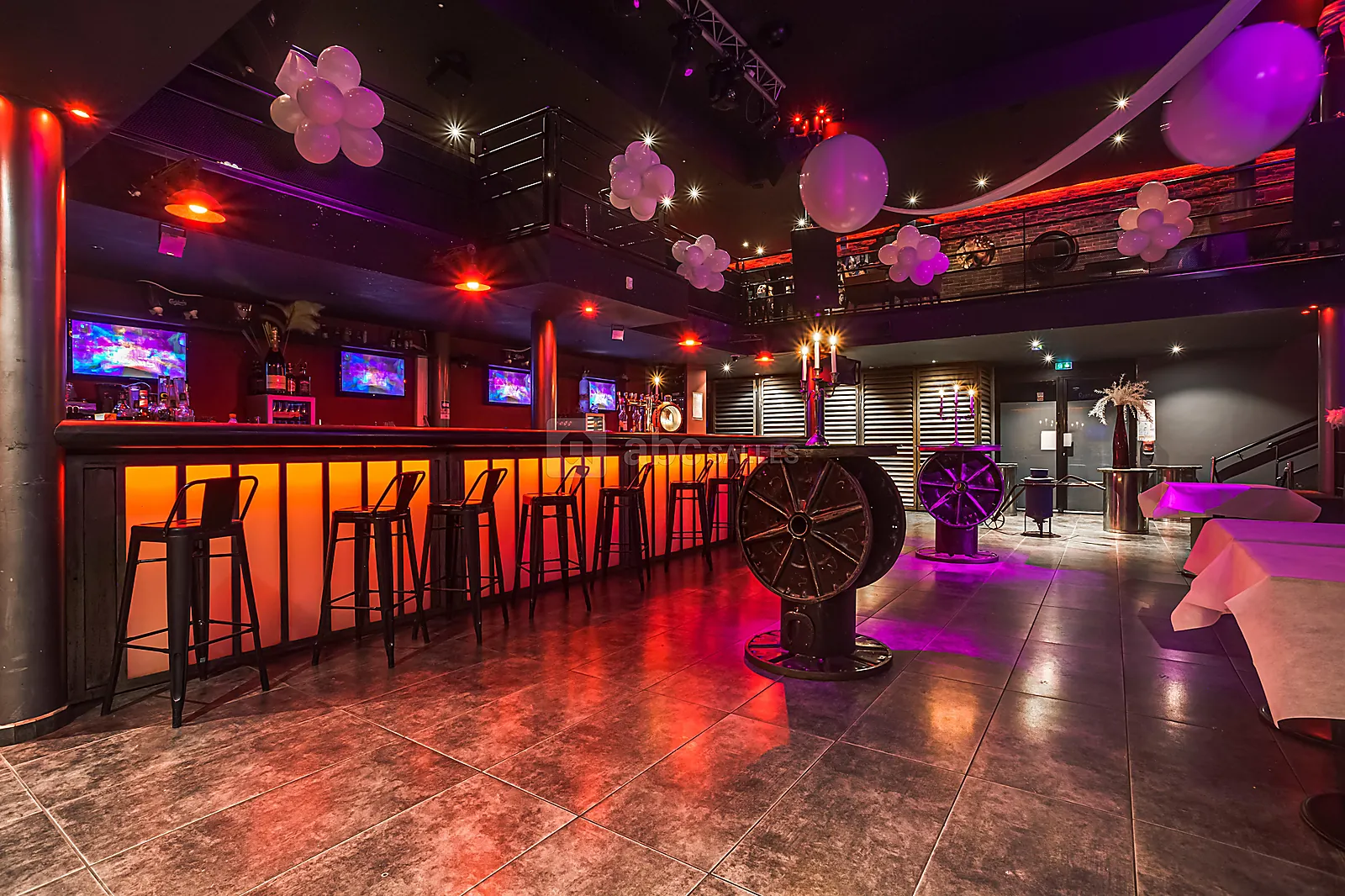 Lieux événementiels, L'AVENUE 45 RESTAURANT - TERRASSE - CLUB