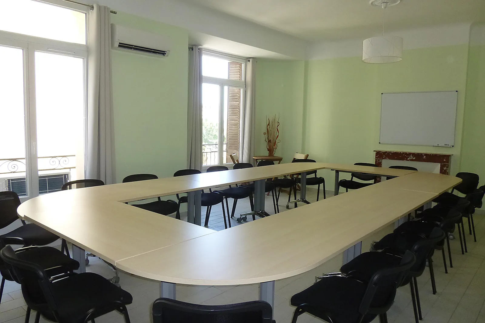 Salle de réception, L'ESPACE D'UN INSTANT