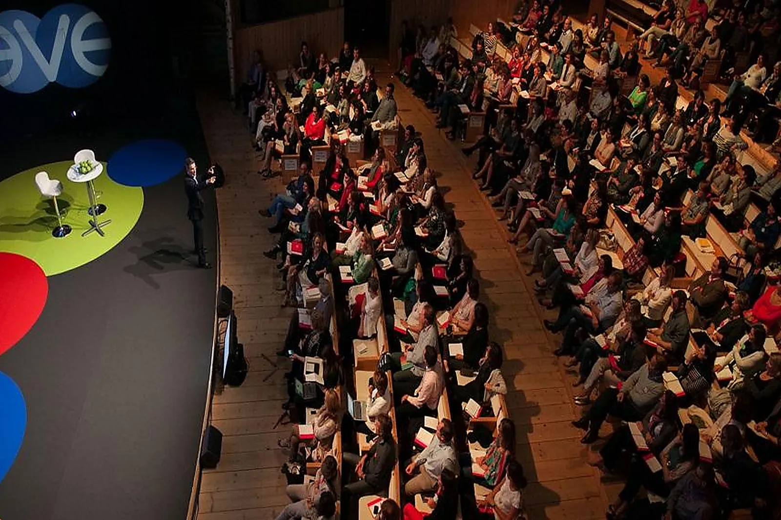 Lieux événementiels, L'HÔTEL ROYAL