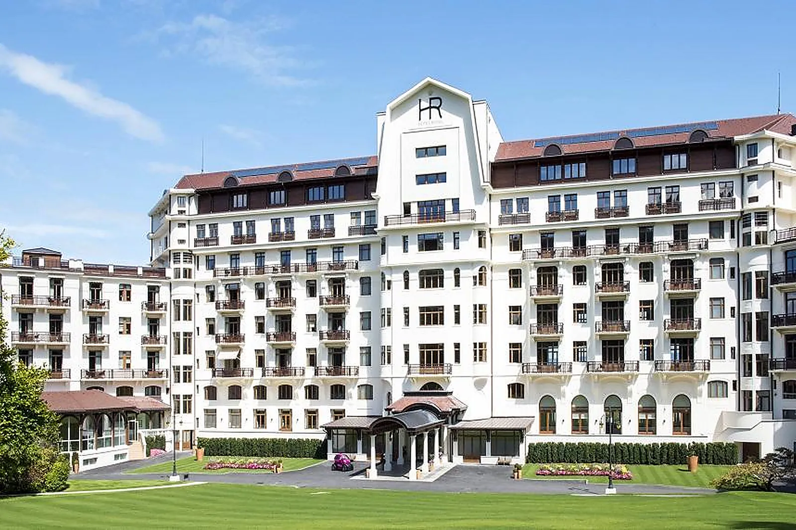 Lieux événementiels, L'HÔTEL ROYAL