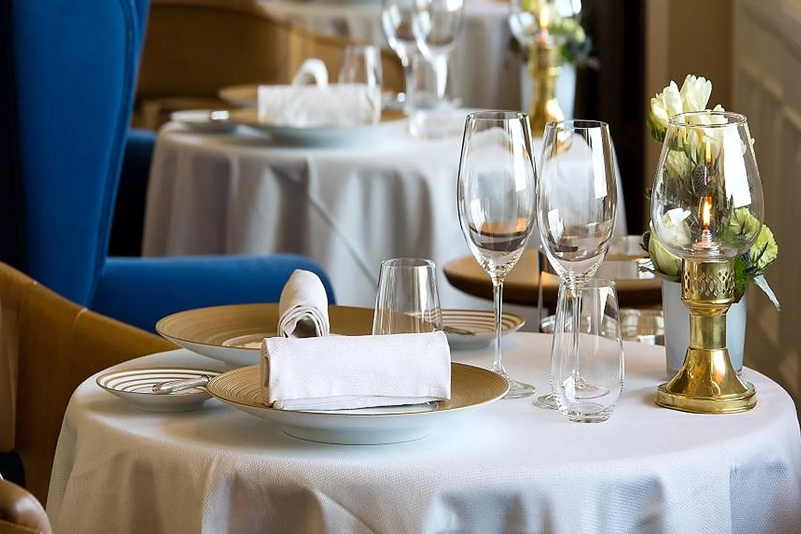 Lieux événementiels, L'HÔTEL ROYAL