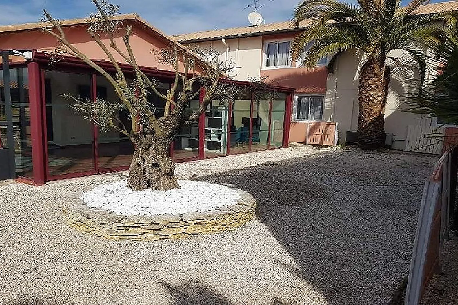 Lieux événementiels, L’INITIAL