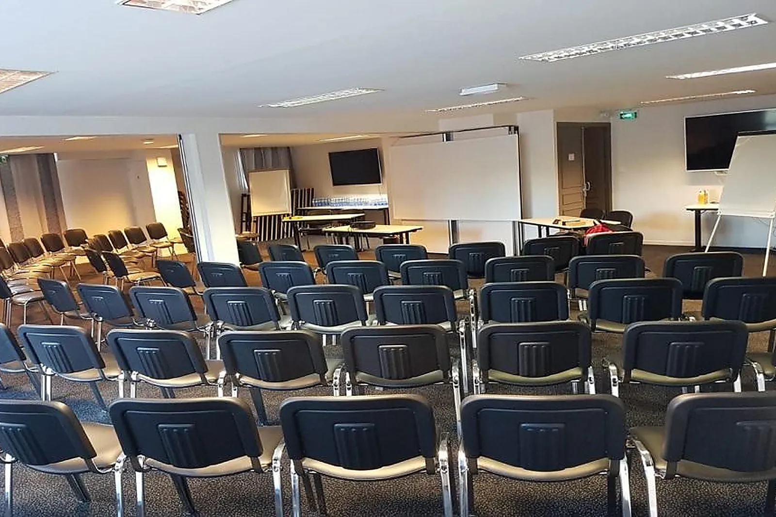 Lieux événementiels, L’INITIAL