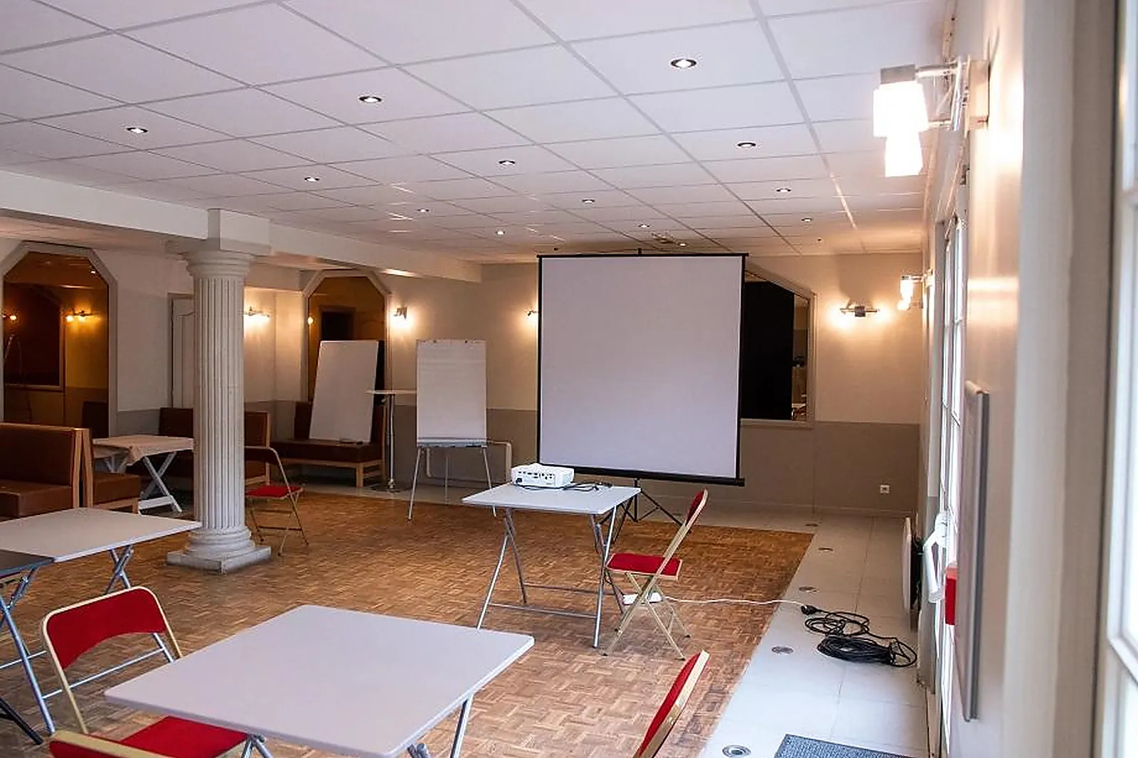 Hôtel, L'ORANGERIE SALLE DE RÉCEPTION ET CHAMBRES D’HÔTES