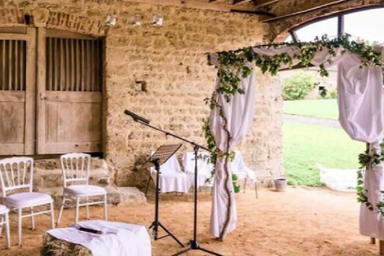 Salle de réception, L'ÉTOILE DE FORGES