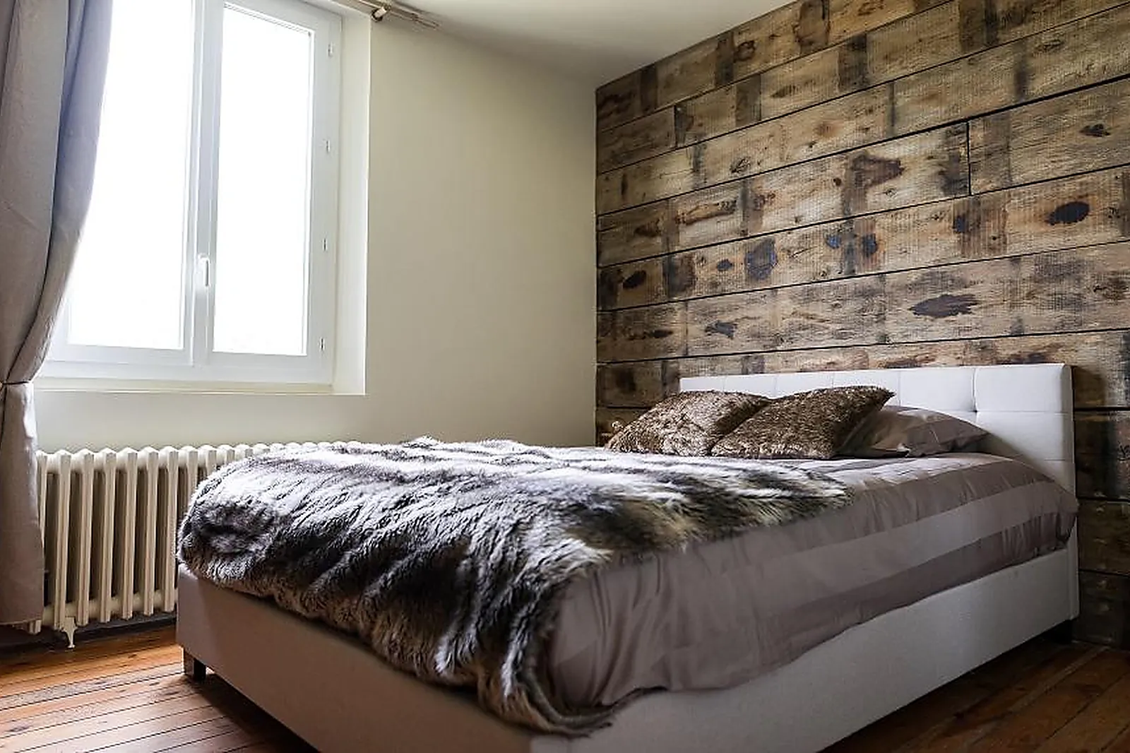 Salle de réception, L'ÉTOILE DE FORGES