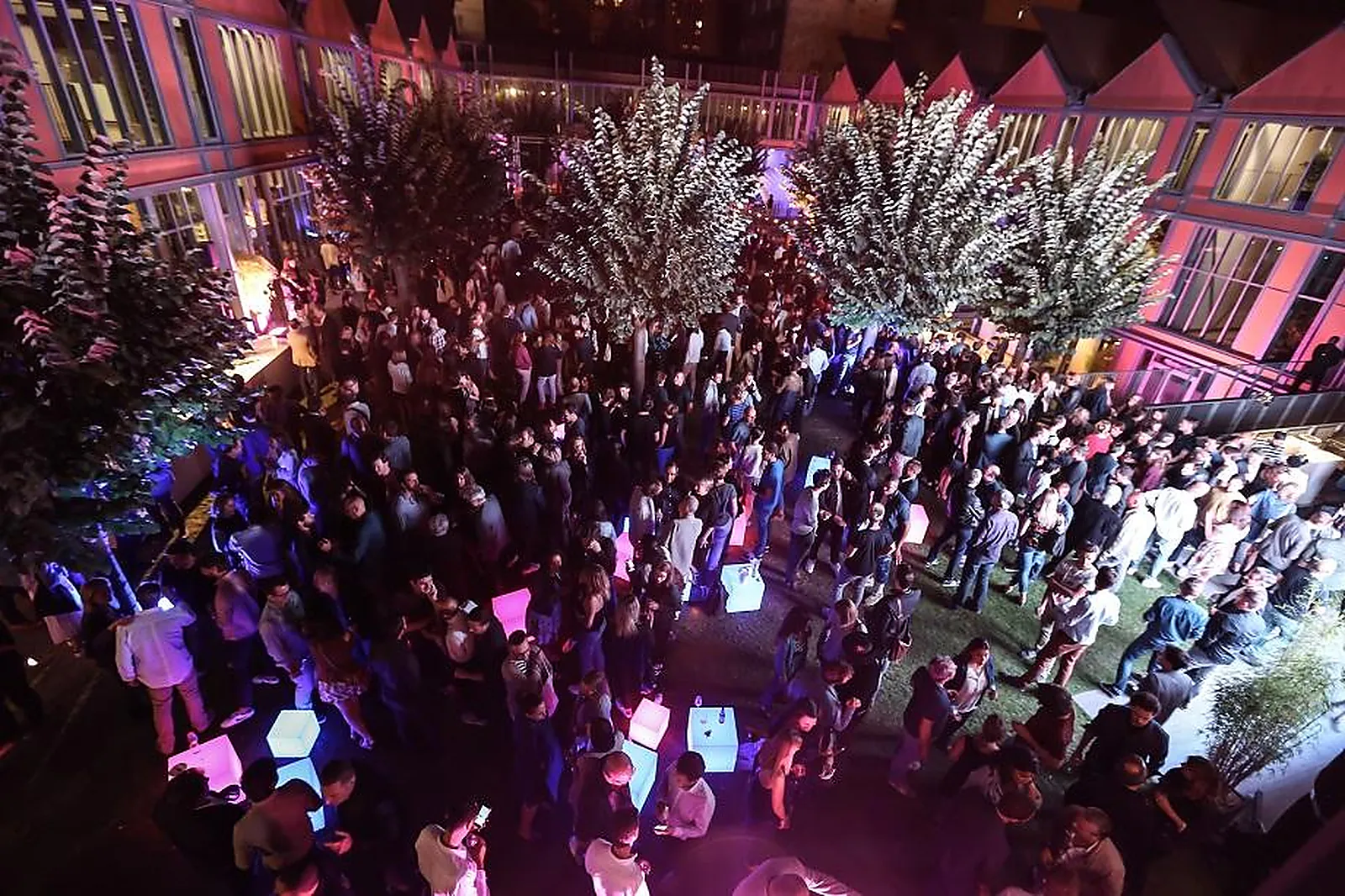 Lieux événementiels, LE 118