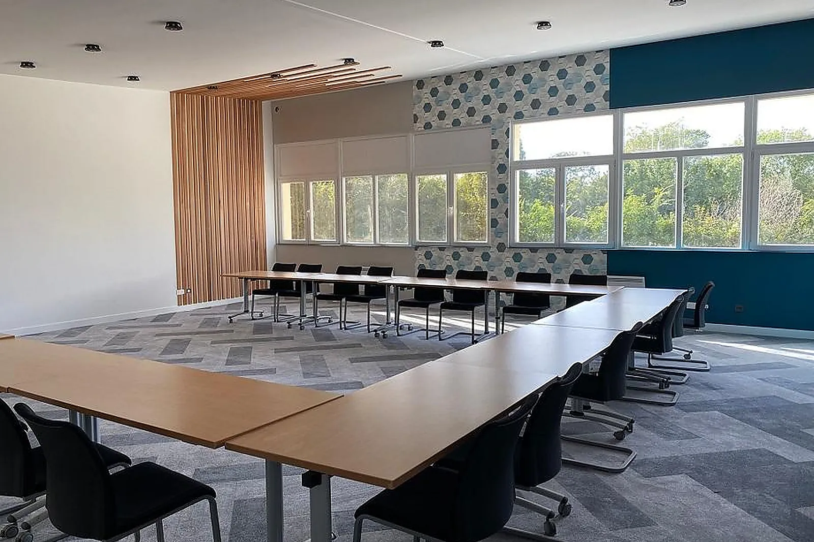 Lieux événementiels, LEO - COWORKING - GALERIE D'ART