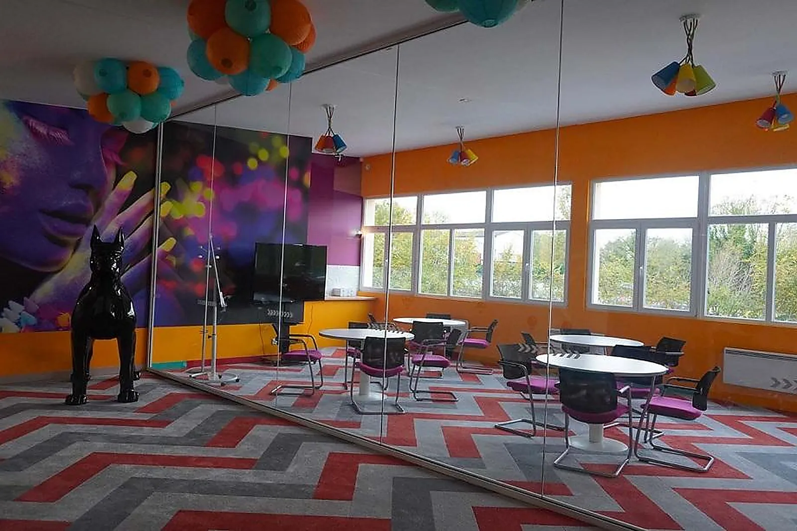 Lieux événementiels, LEO - COWORKING - GALERIE D'ART