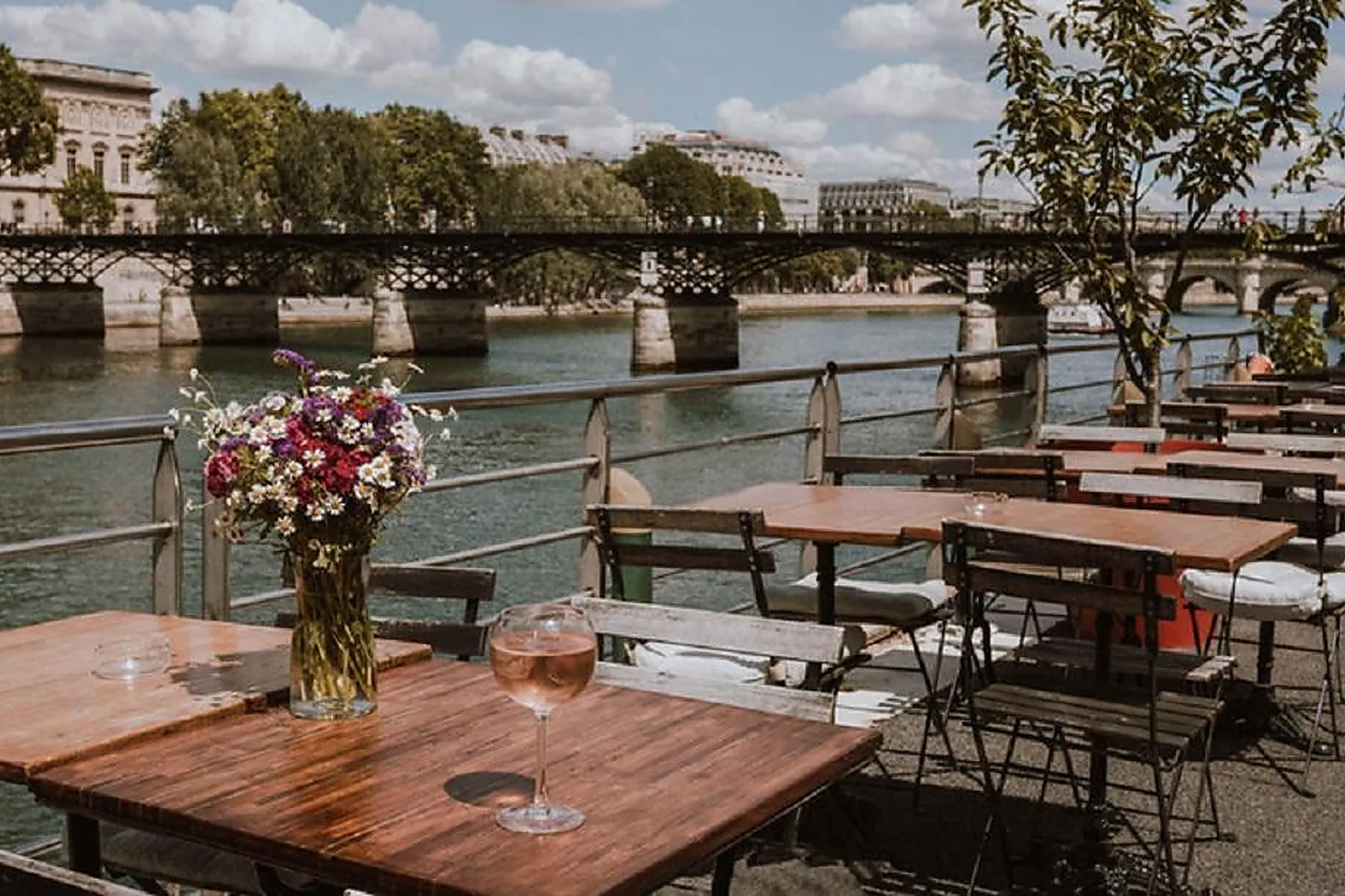 Lieux événementiels, LA BALLE AU BOND