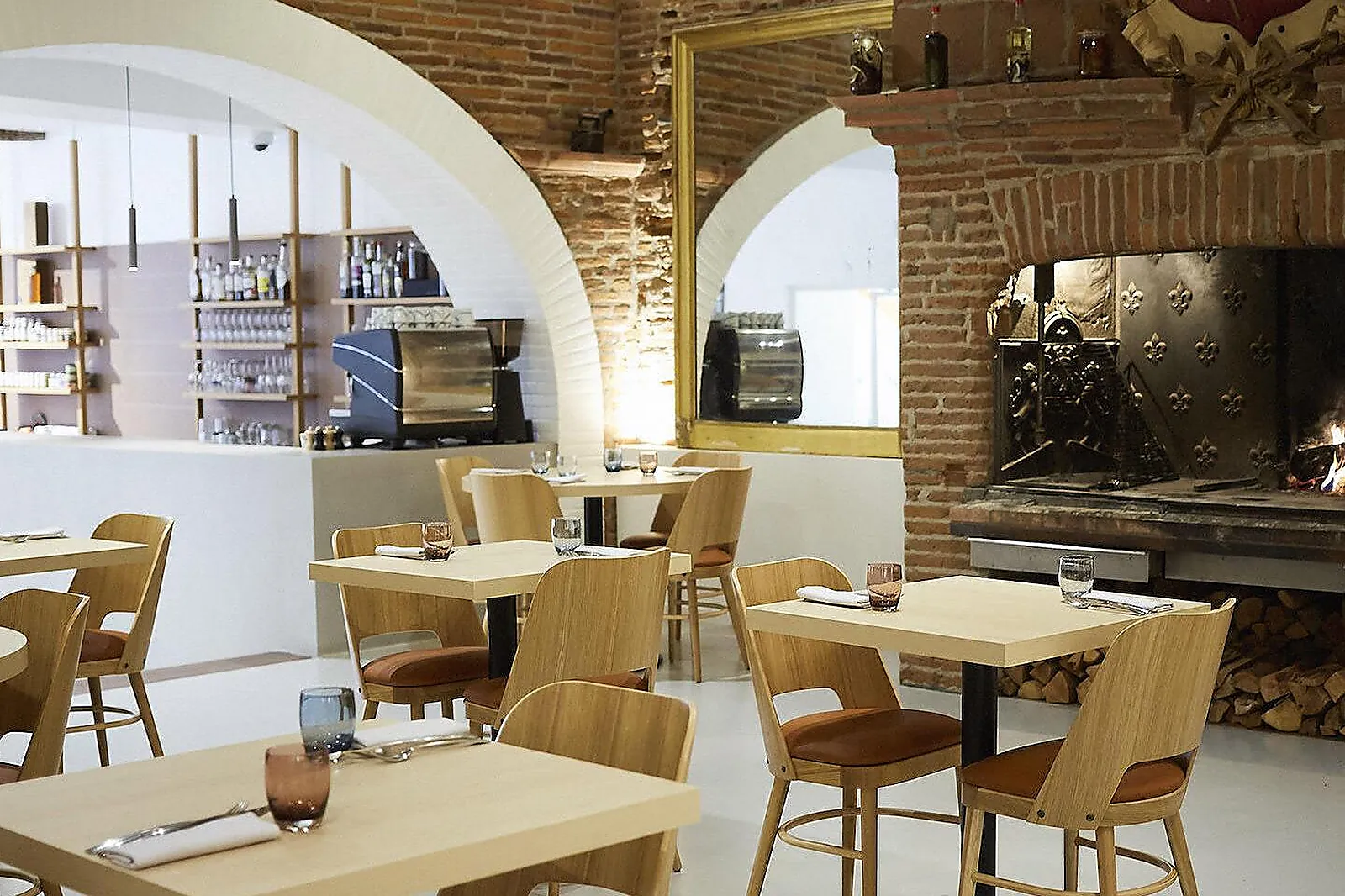 Cafés et Restaurants, LA CENDRÉE