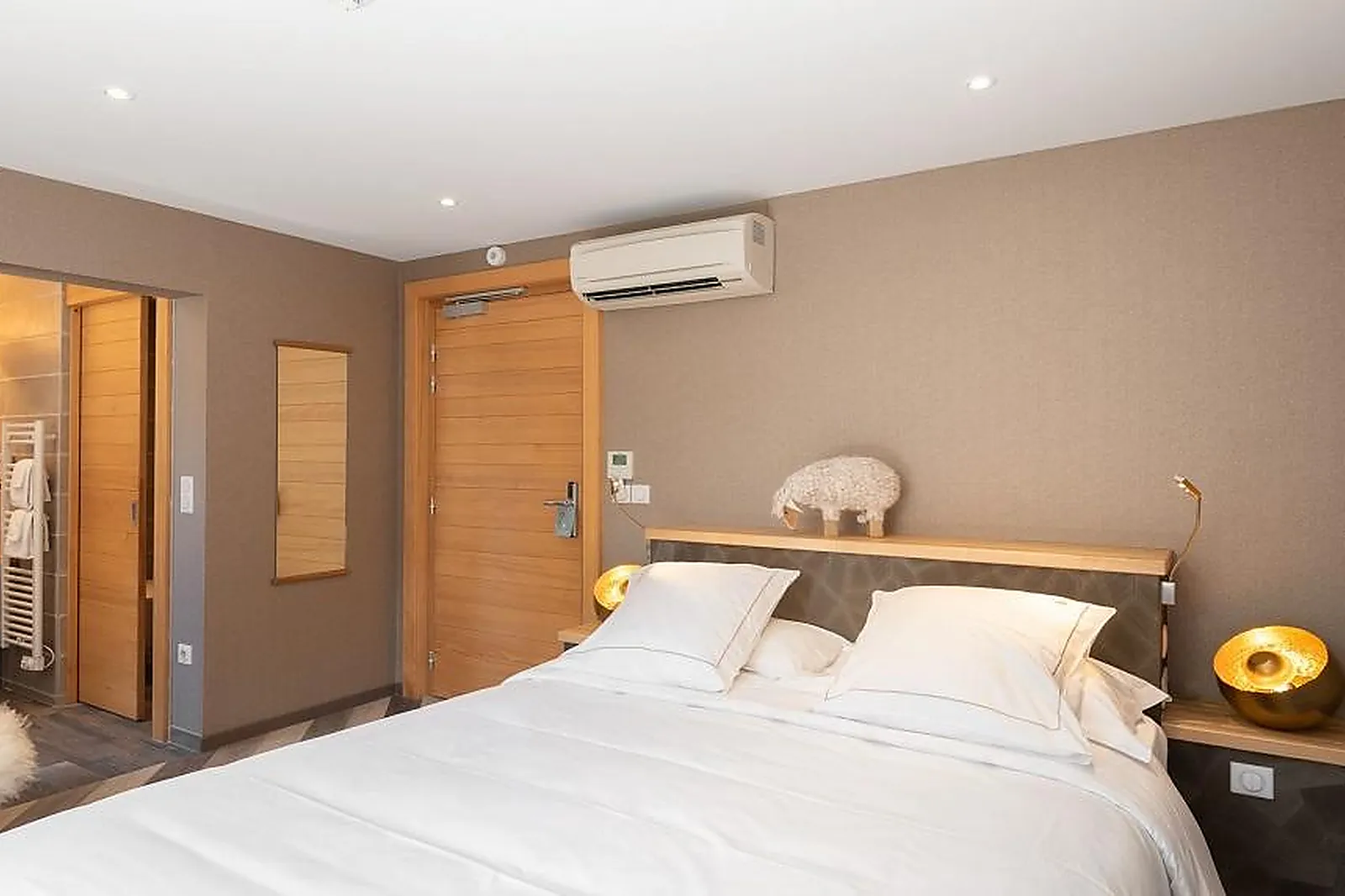 Lieux événementiels, LA CHENEAUDIÈRE***** & SPA - RELAIS & CHÂTEAUX