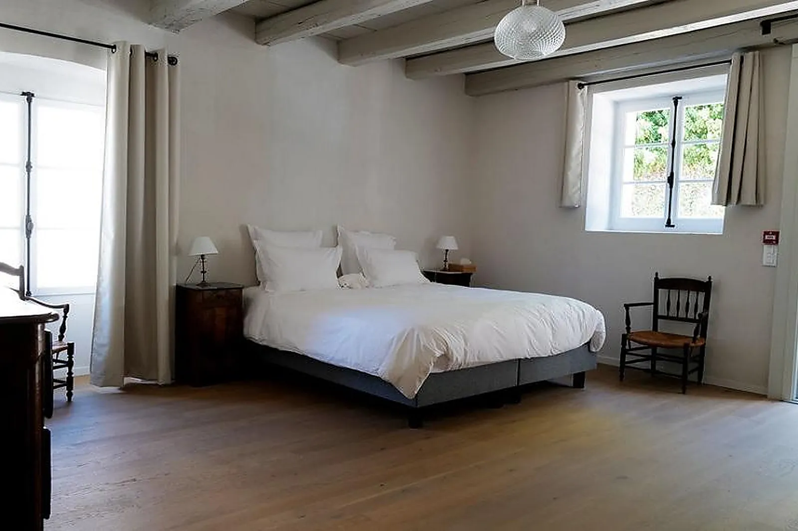 Lieux événementiels, LA CROIX DES CHAMPS