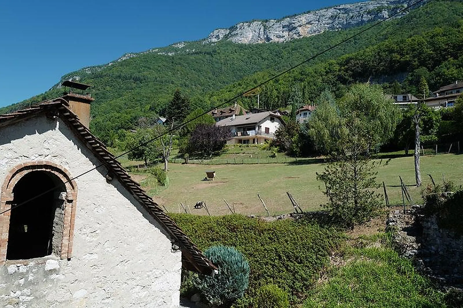 Lieux événementiels, LA CROIX DES CHAMPS
