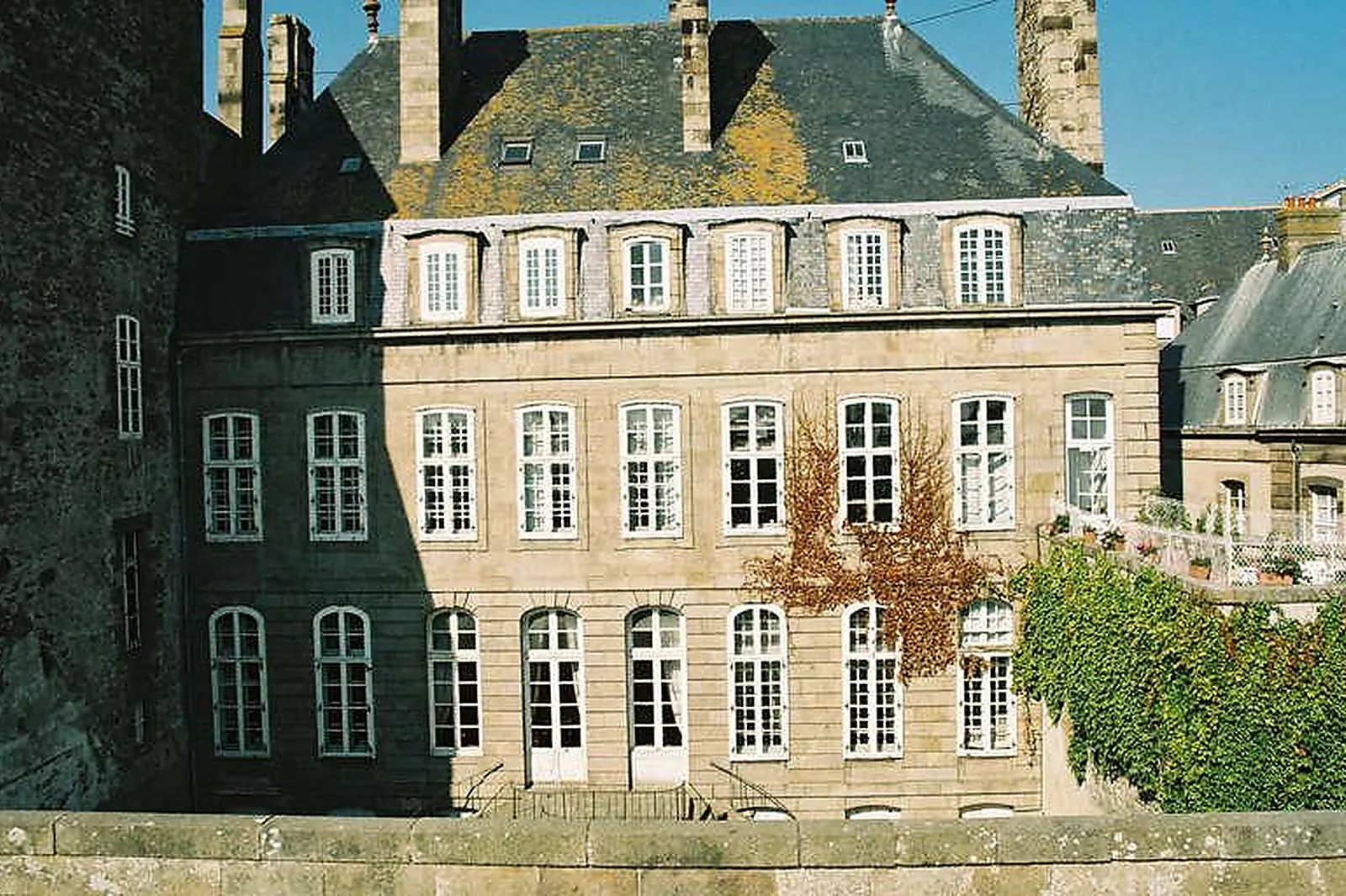 Cafés et Restaurants, LA DEMEURE DE CORSAIRE