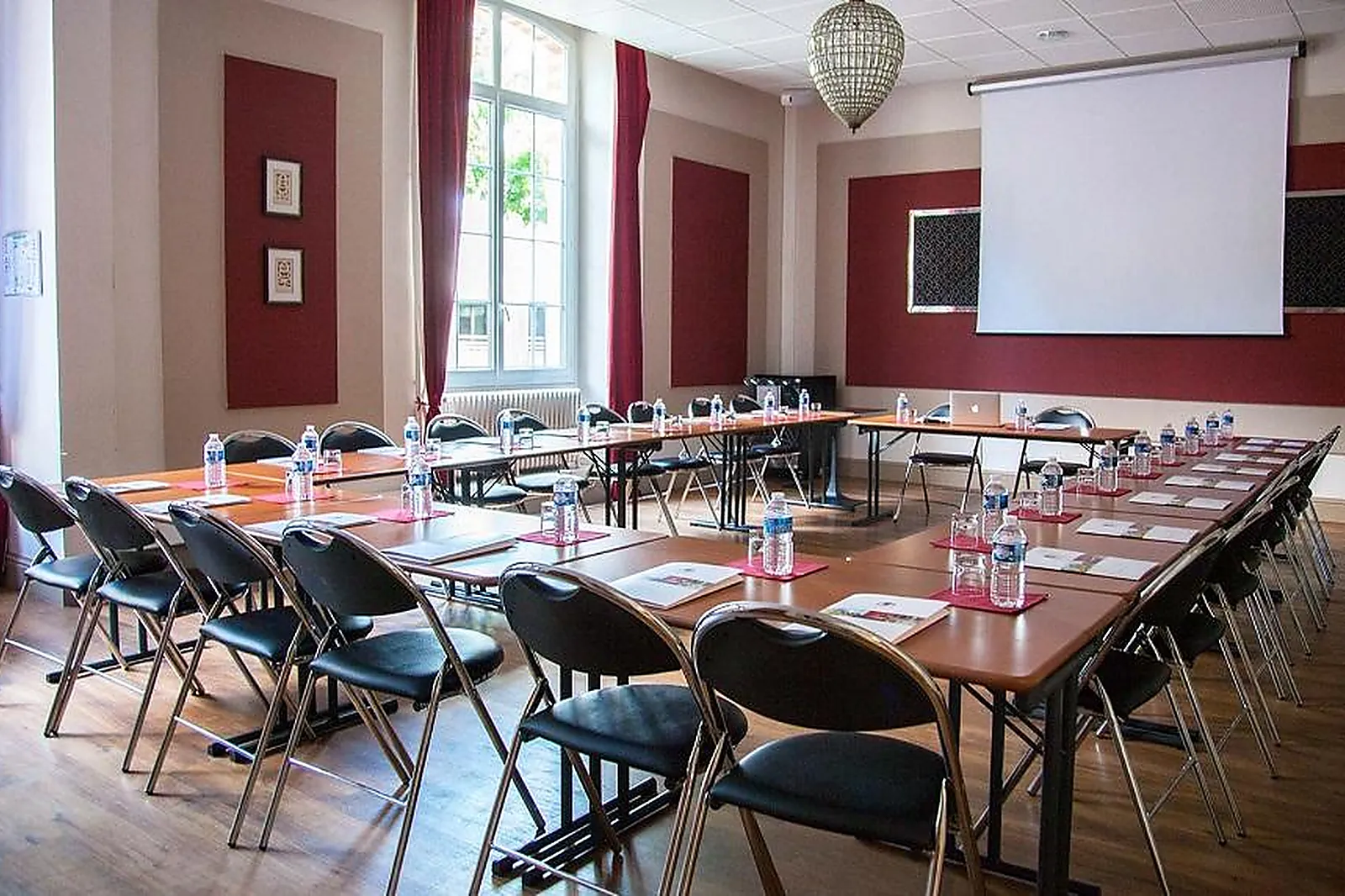 Lieux événementiels, LA MAISON DE L'ABBAYE