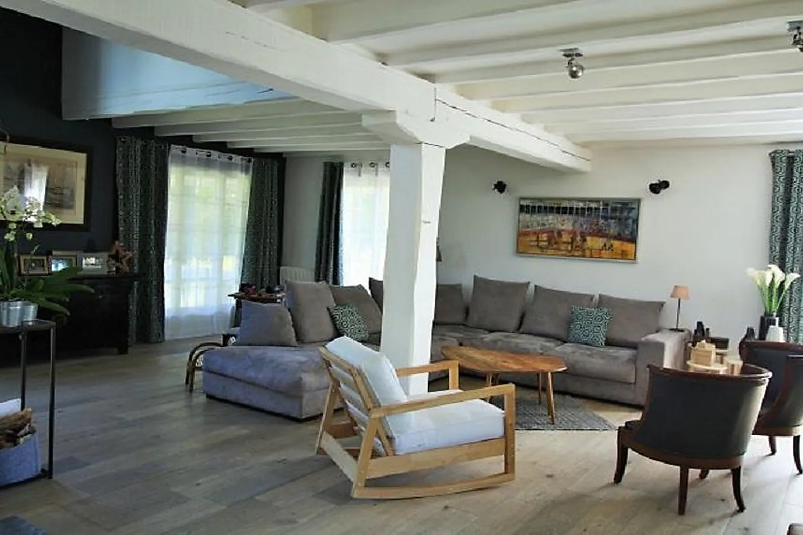 Lieux événementiels, LA MAISON DES PINS