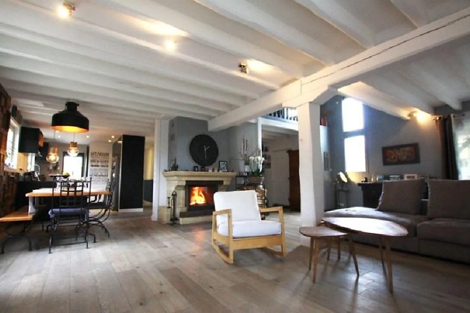 Lieux événementiels, LA MAISON DES PINS