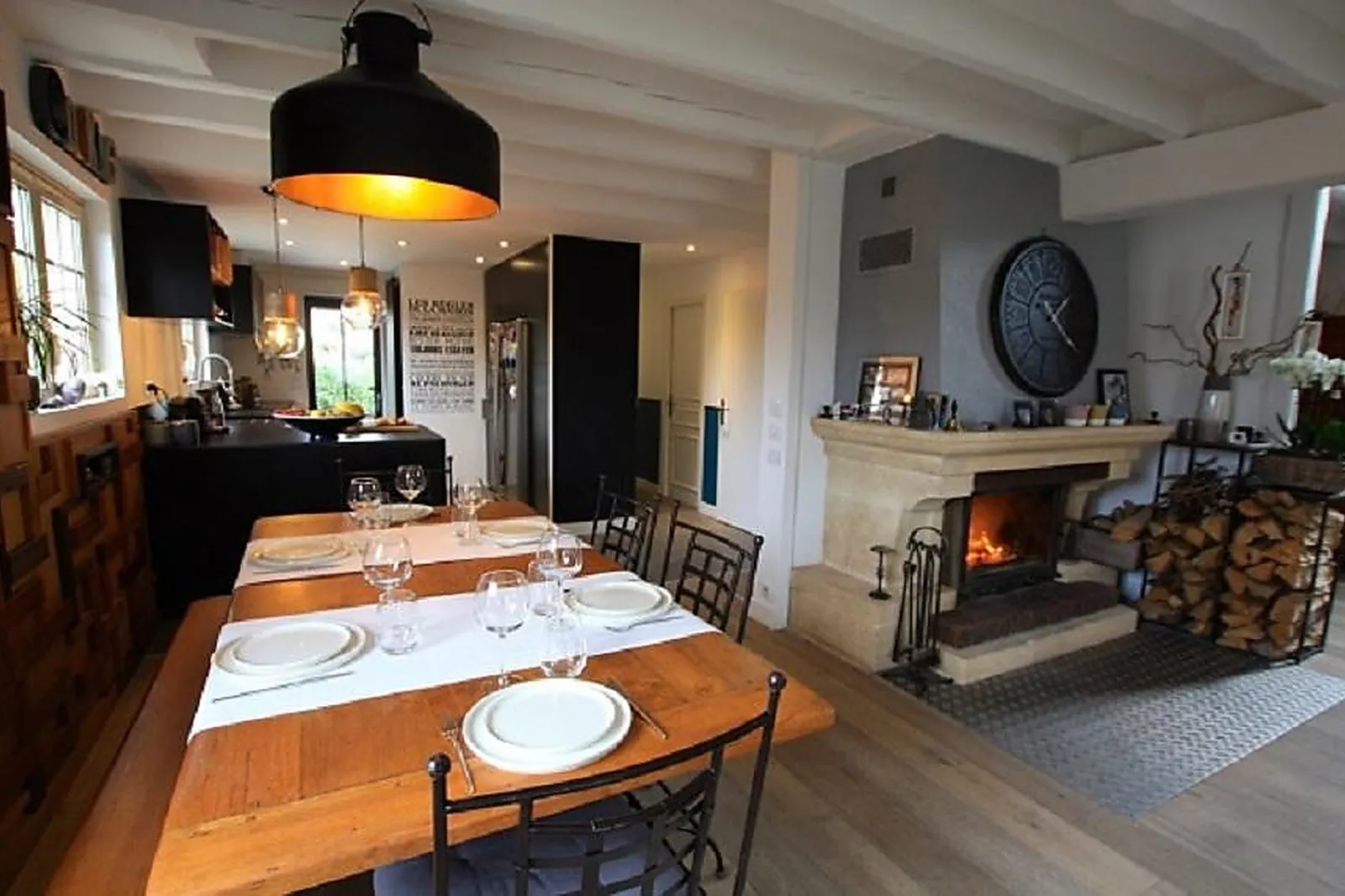 Lieux événementiels, LA MAISON DES PINS