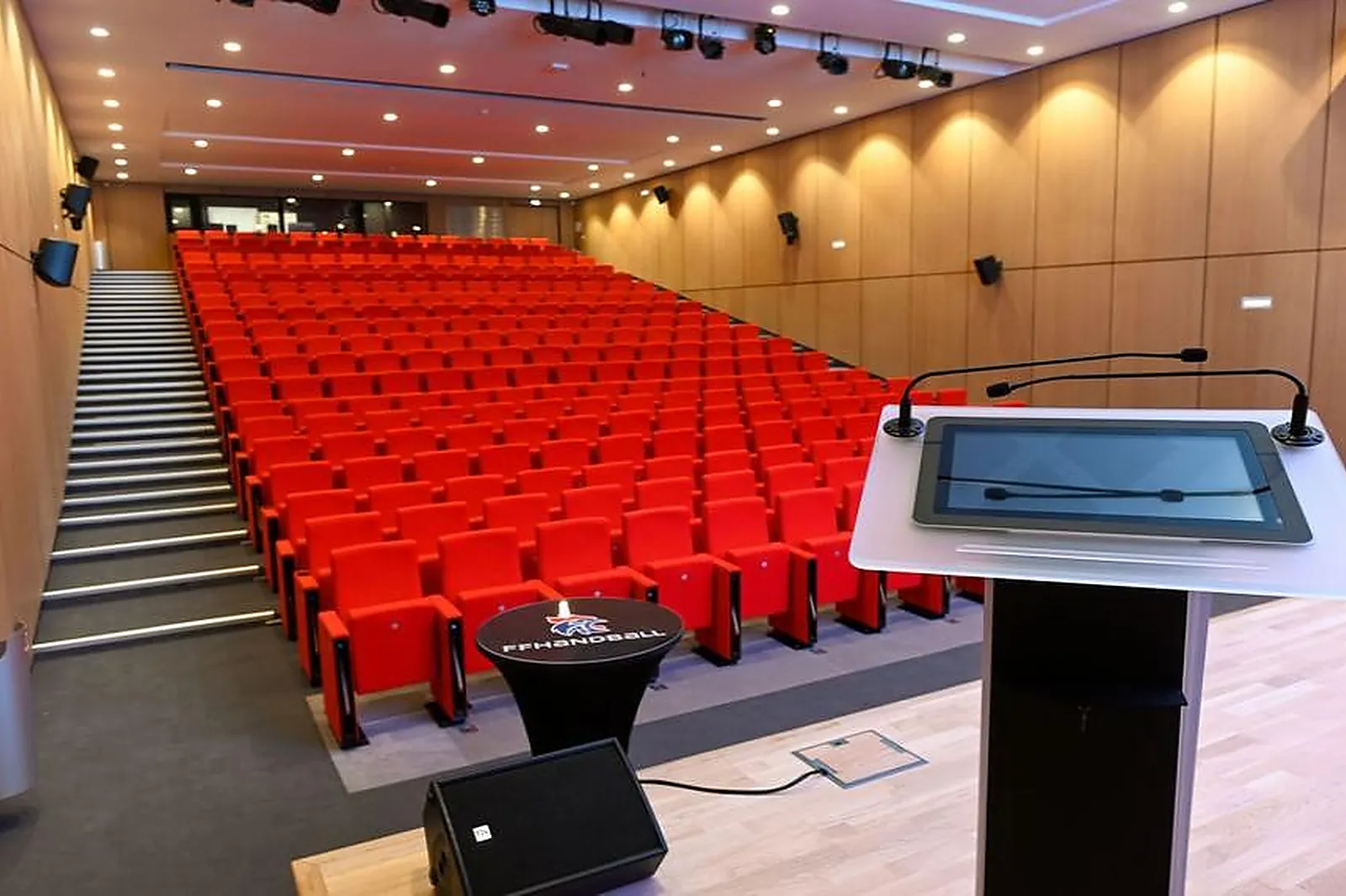 Lieux événementiels, LA MAISON DU HANDBALL