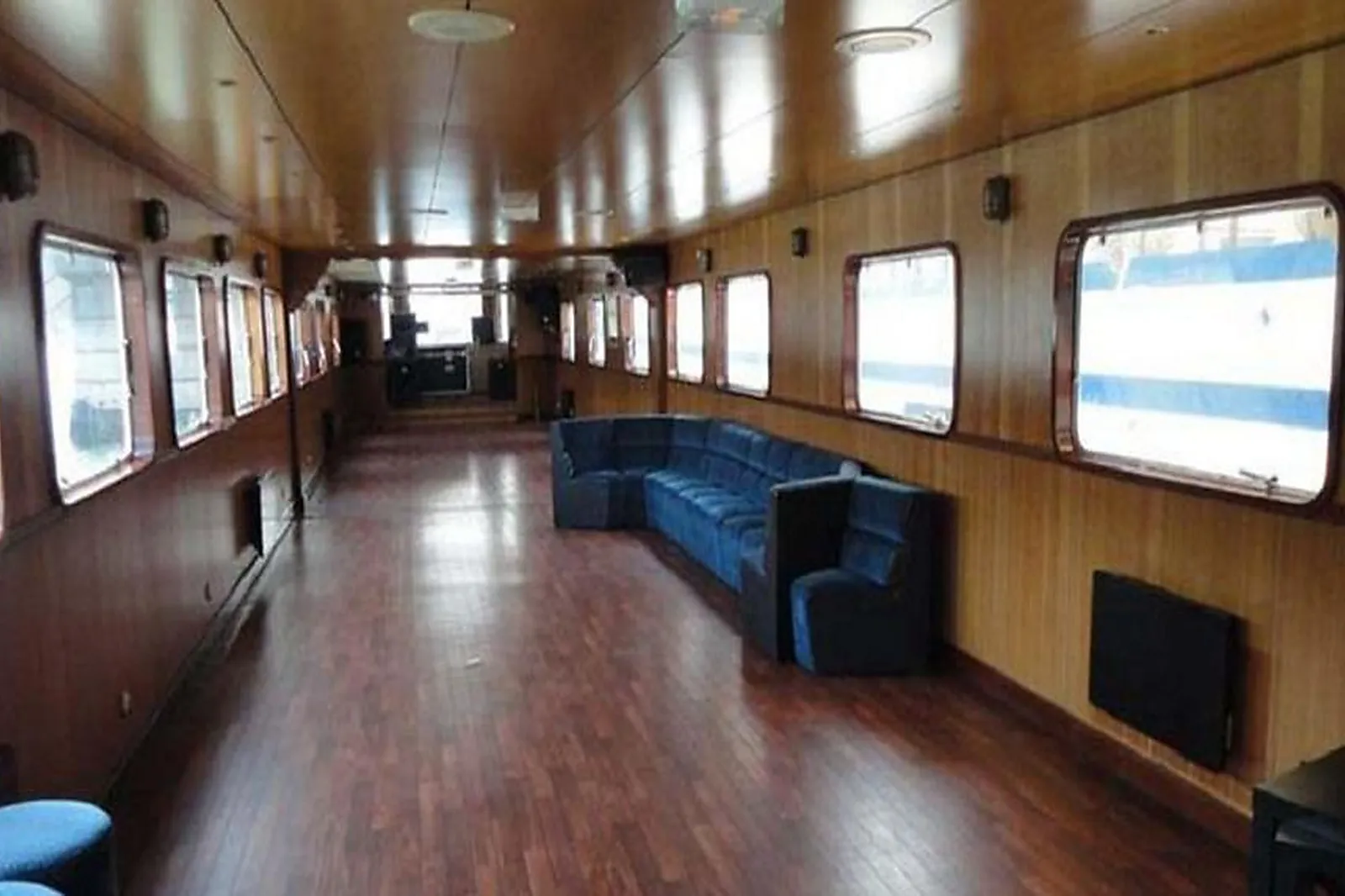 Lieux événementiels, LA PÉNICHE ESCALE