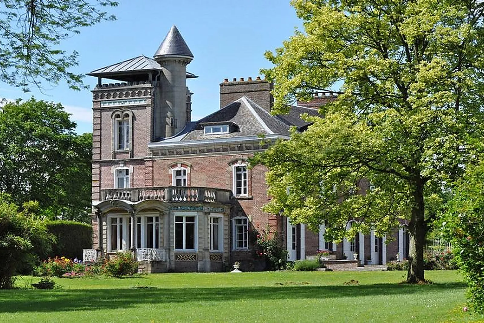 Hôtel, LA ROSERAIE SAINS-EN-AMIENOIS