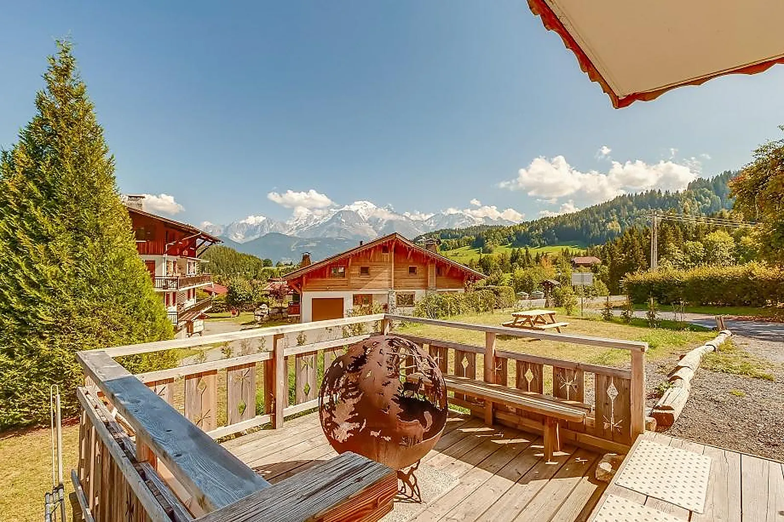 Lieux événementiels, LA TERRASSE DU MONT-BLANC