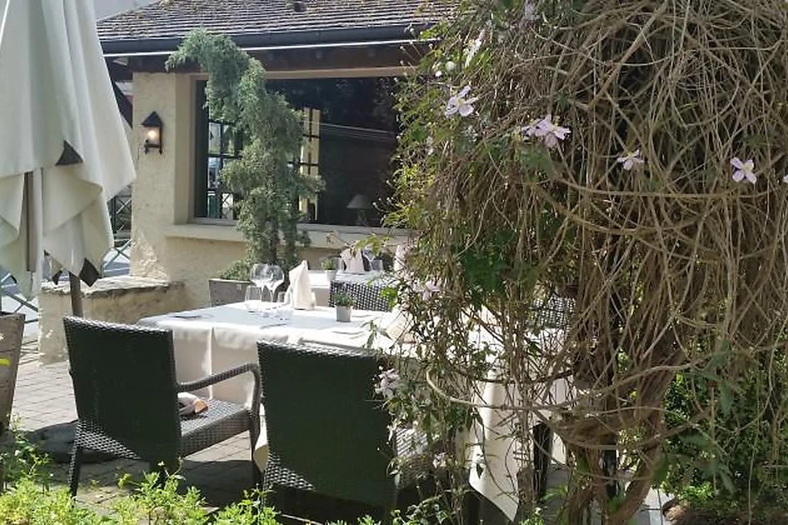 Cafés et Restaurants, LA TOQUE BLANCHE