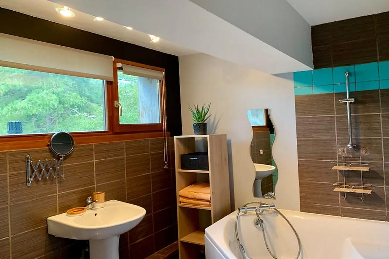 Lieux événementiels, LA VILLA DANS LES PINS