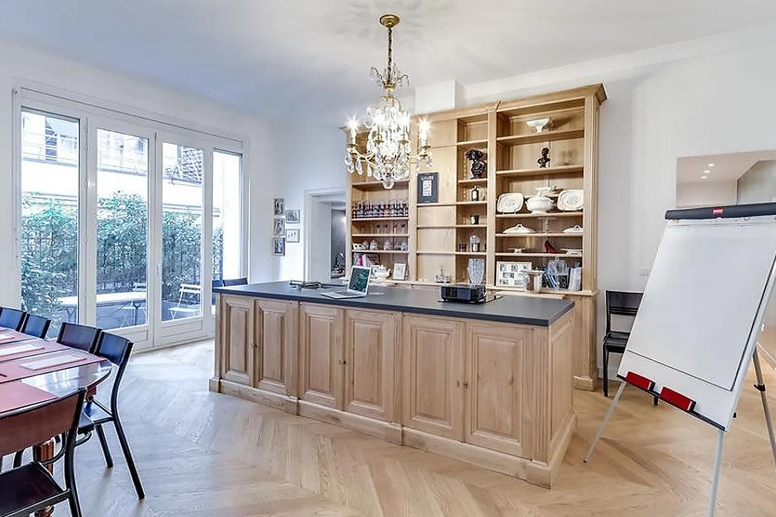 Lieux événementiels, LE 101