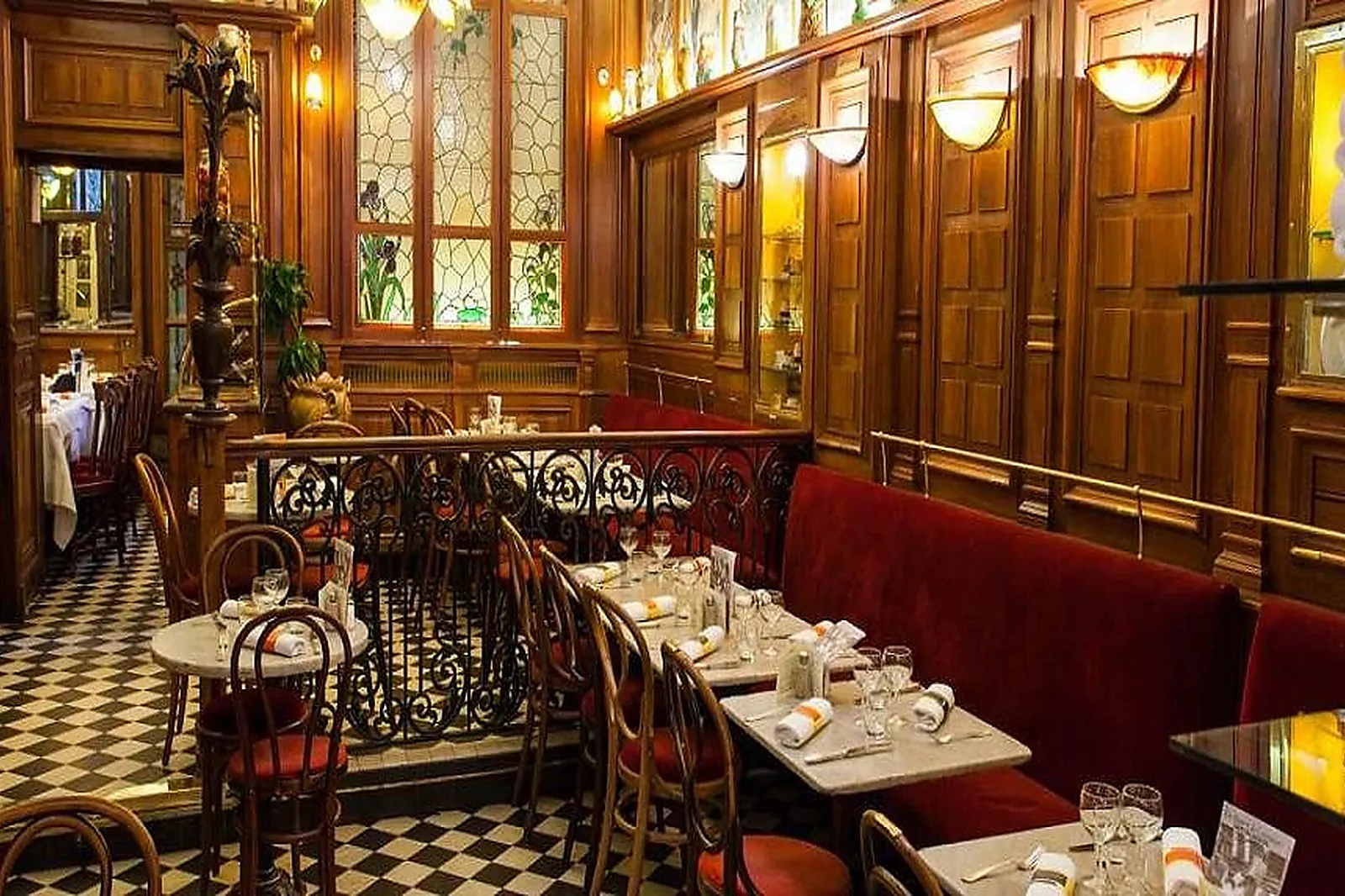 Cafés et Restaurants, LE BISTROT DE LYON