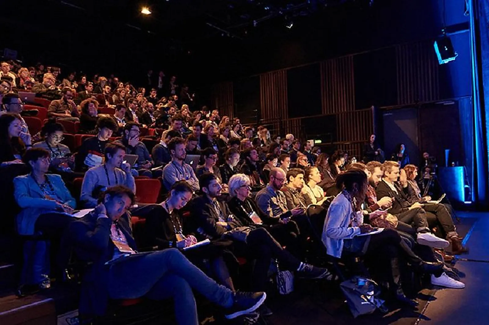 Lieux événementiels, LE CENTQUATRE-PARIS