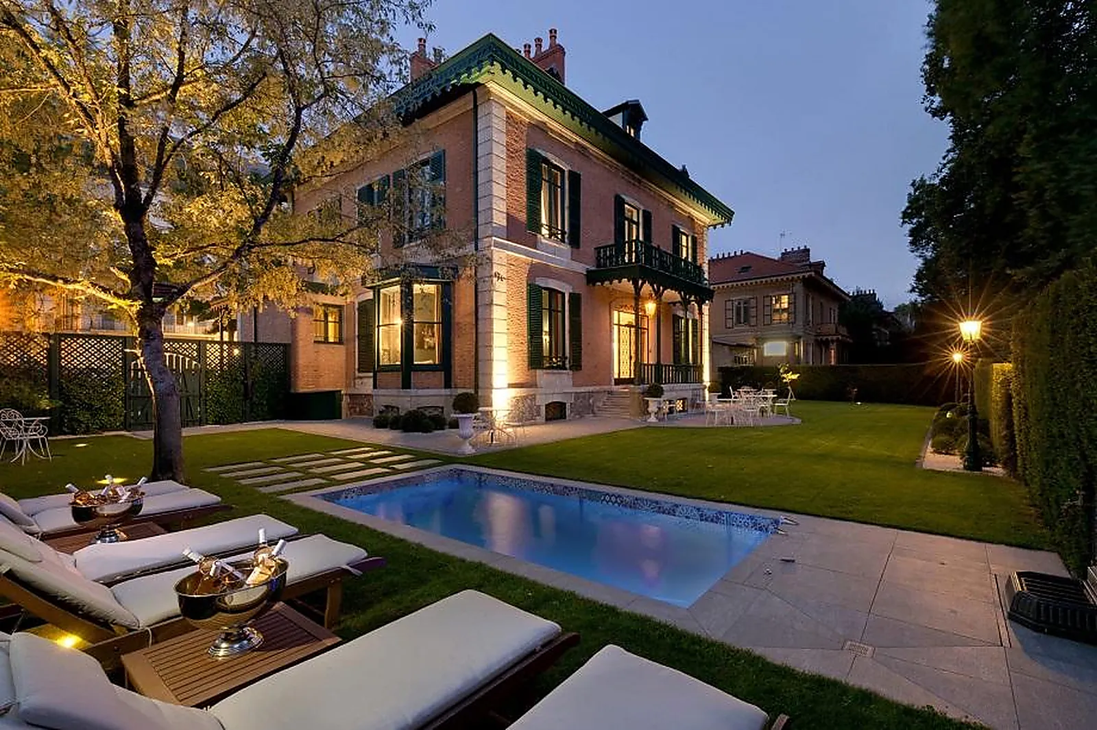 Lieux événementiels, LE CHALET IMPÉRIAL CLERMONT-TONNERRE