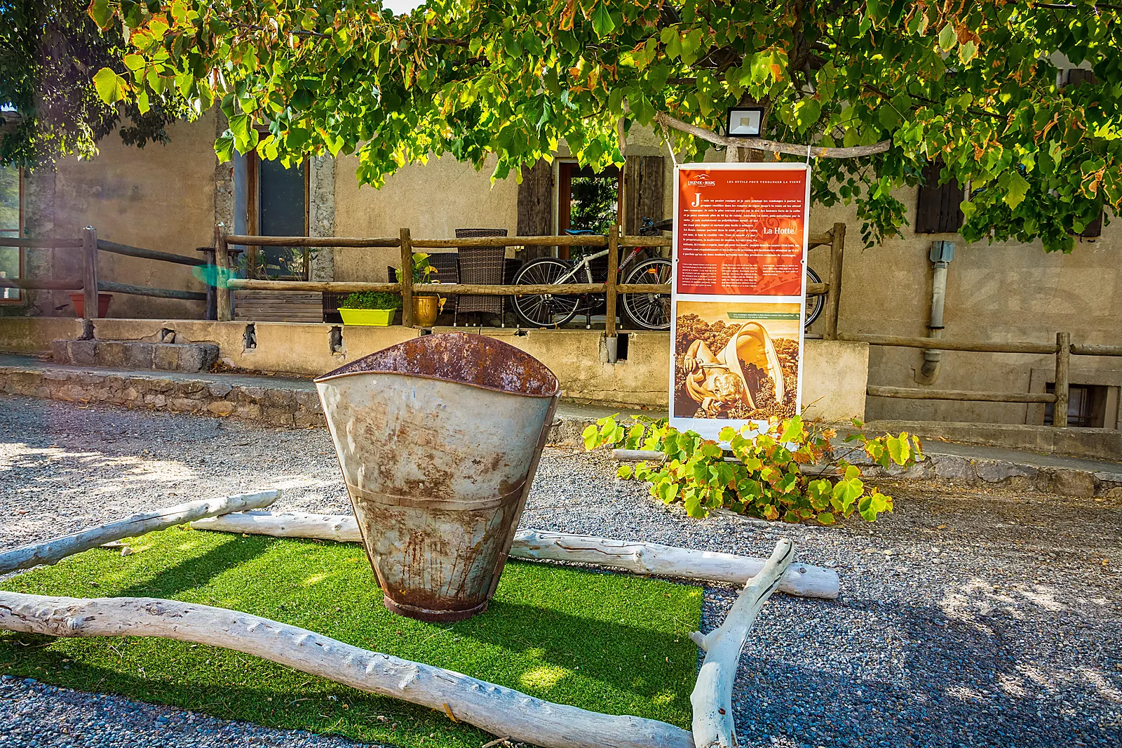 Lieux événementiels, LE CHÂTEAU LE BOUÏS