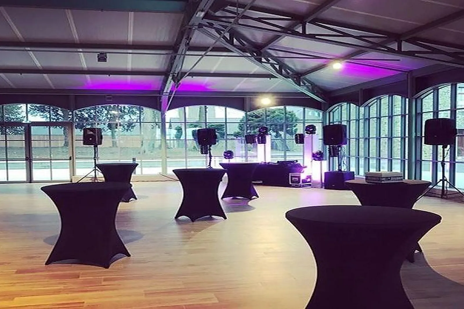 Lieux événementiels, LE CHÂTEAU DES PÈRES