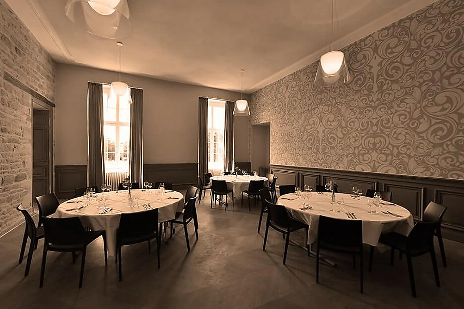 Lieux événementiels, LE CHÂTEAU DES PÈRES