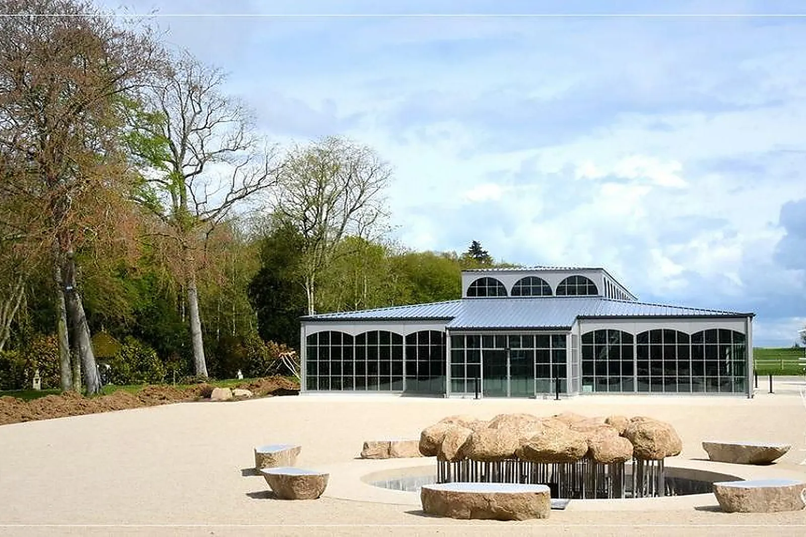 Lieux événementiels, LE CHÂTEAU DES PÈRES