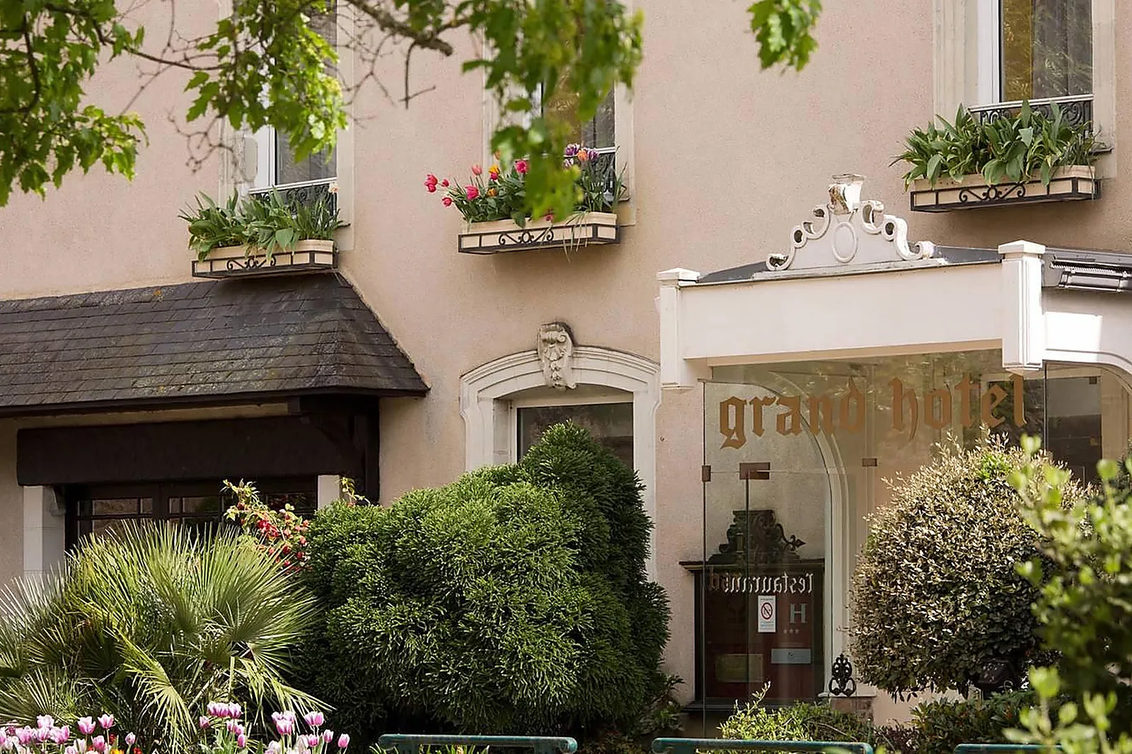 Hôtel, LE GRAND HÔTEL DE SOLESMES