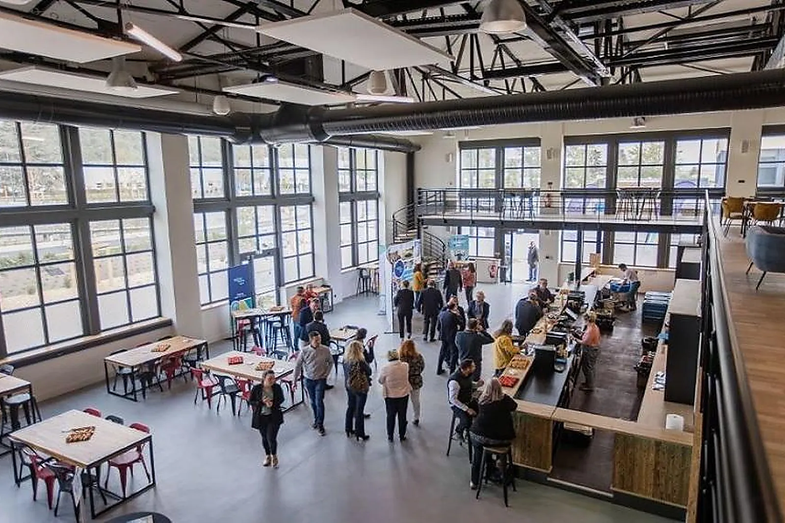 Lieux événementiels, LE HUB EXPO & CONGRÈS