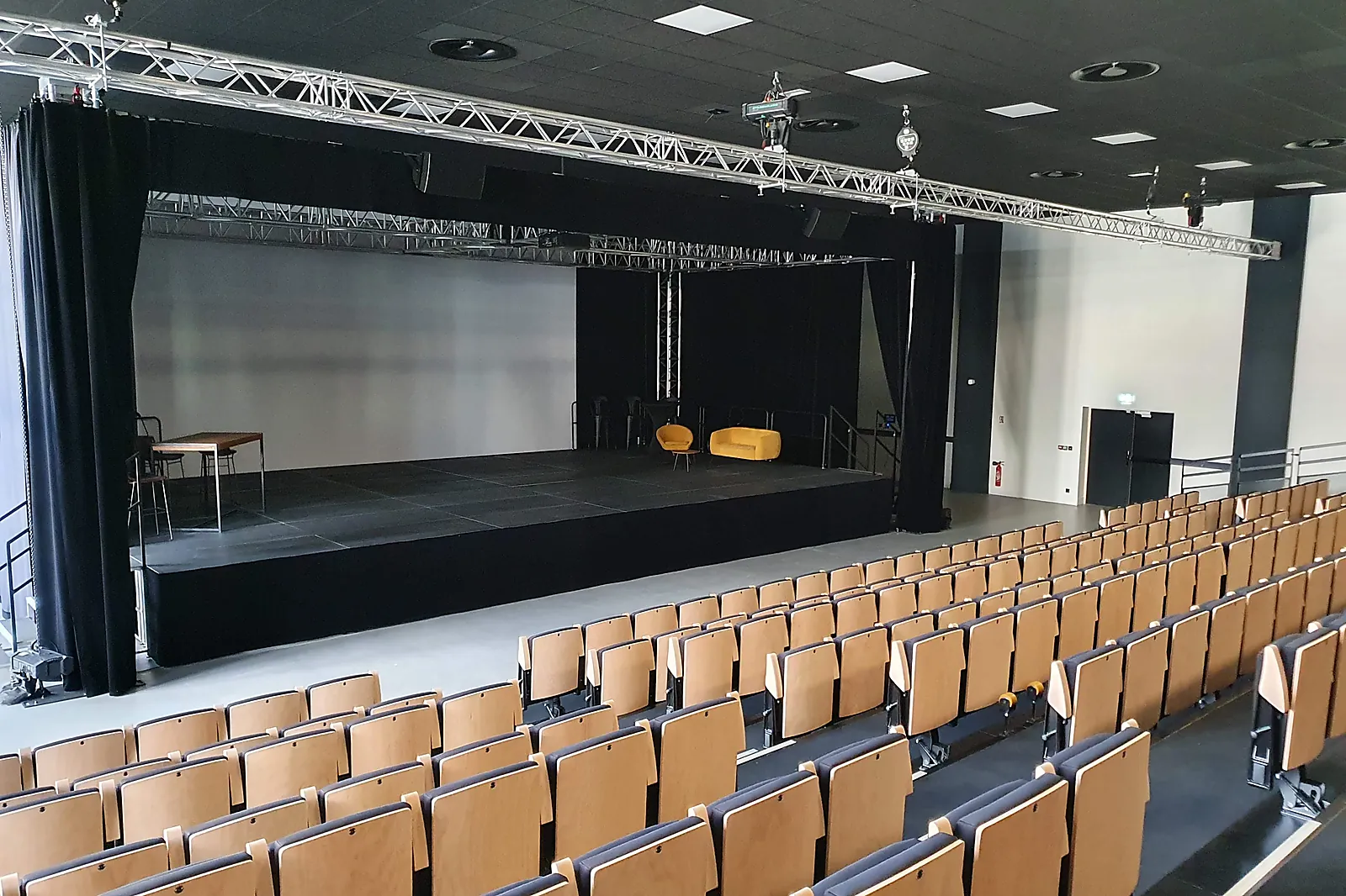 Lieux événementiels, LE HUB EXPO & CONGRÈS