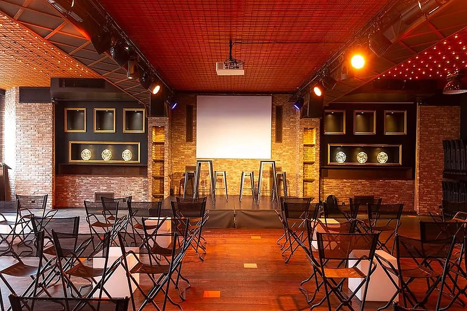 Lieux événementiels, LE KARÉ - RÊVEZ D'AILLEURS