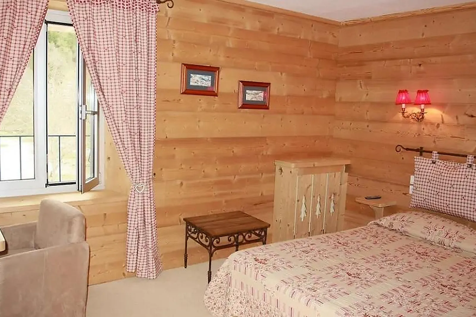 Lieux événementiels, LE LAC