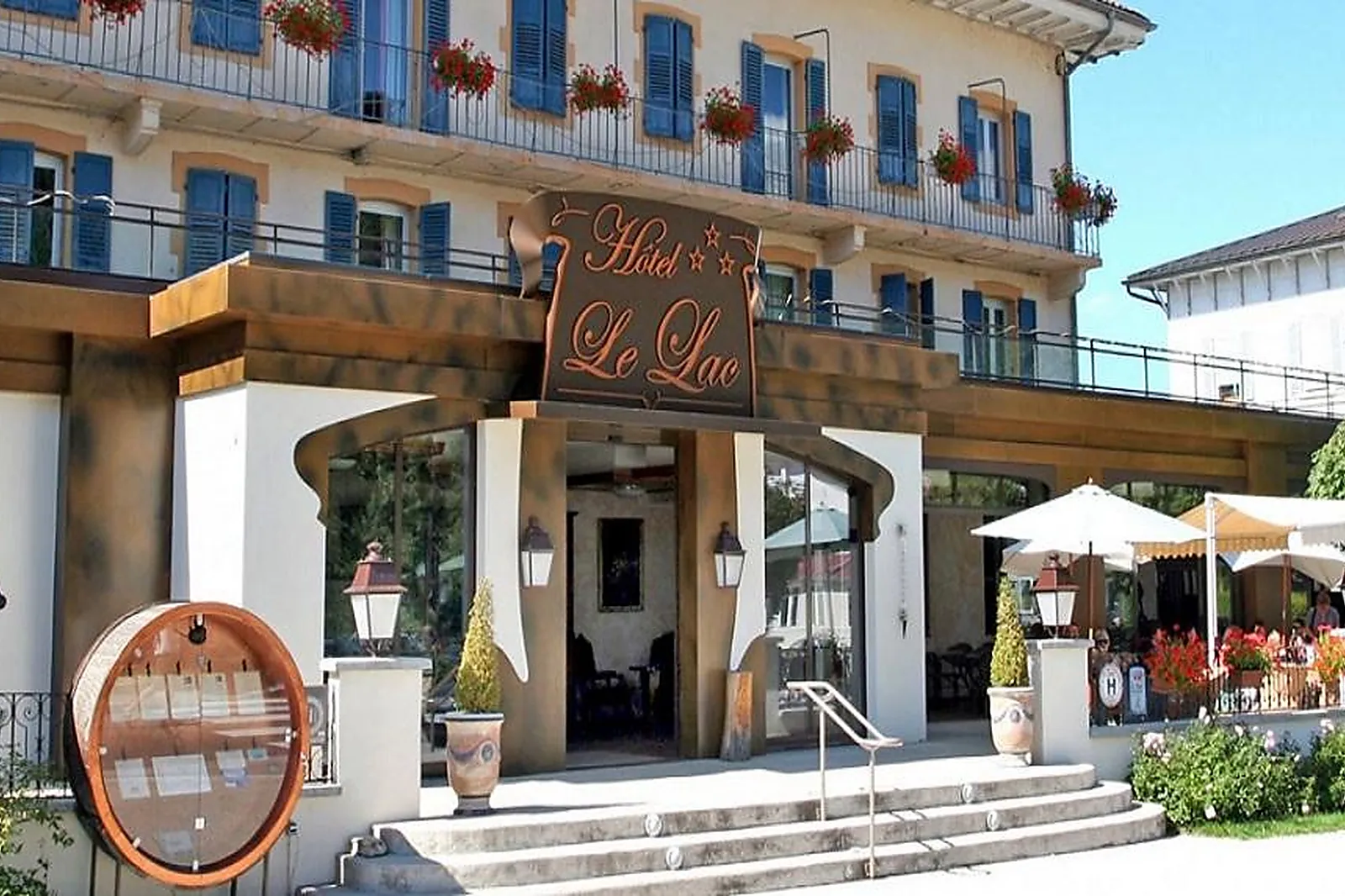 Lieux événementiels, LE LAC