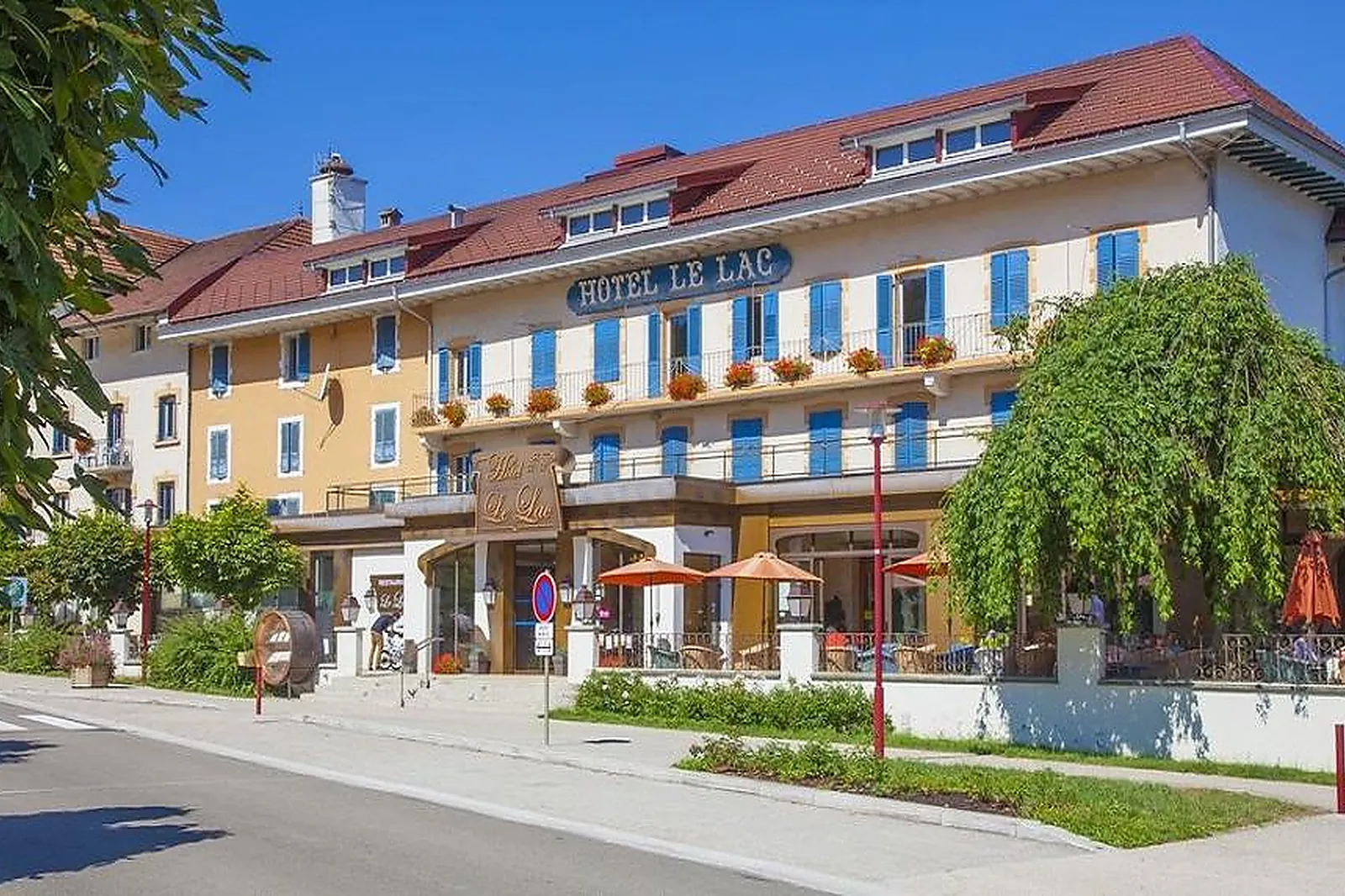 Lieux événementiels, LE LAC