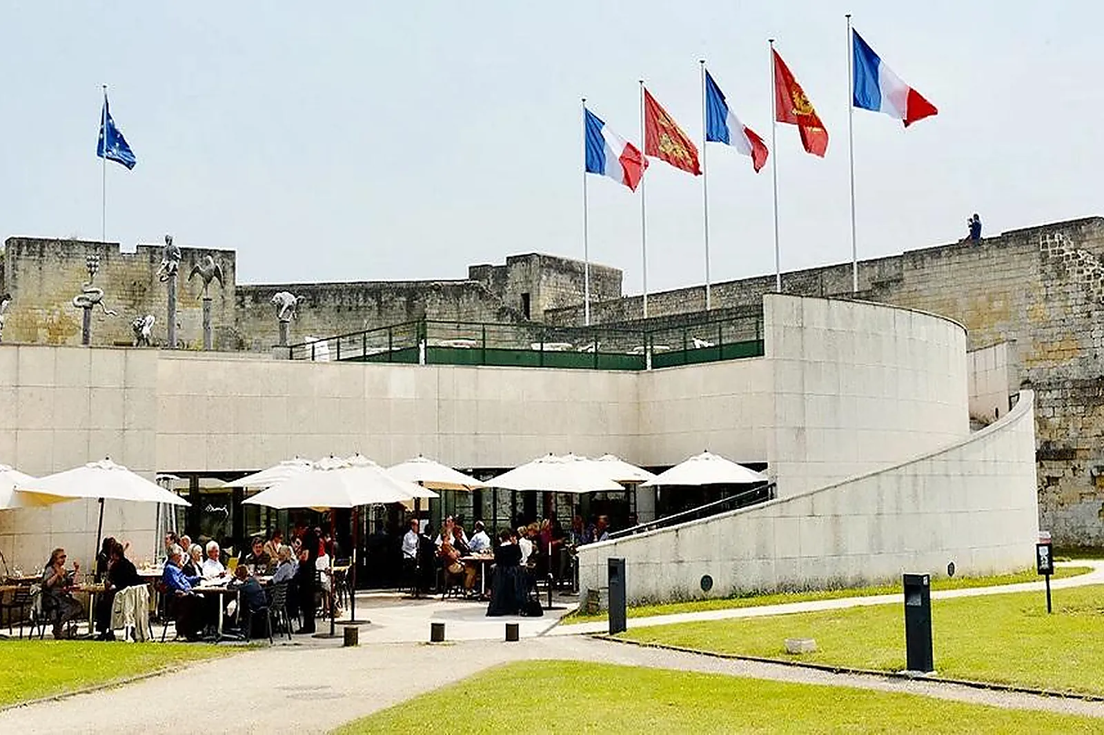Cafés et Restaurants, LE MANCEL RESTAURANT DU CHÂTEAU
