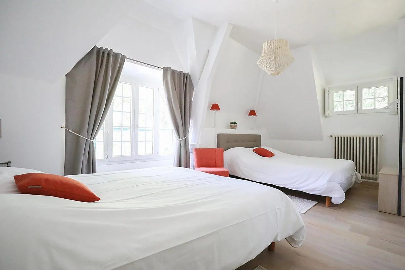 Château et Domaine, LE MANOIR DES ROCHES