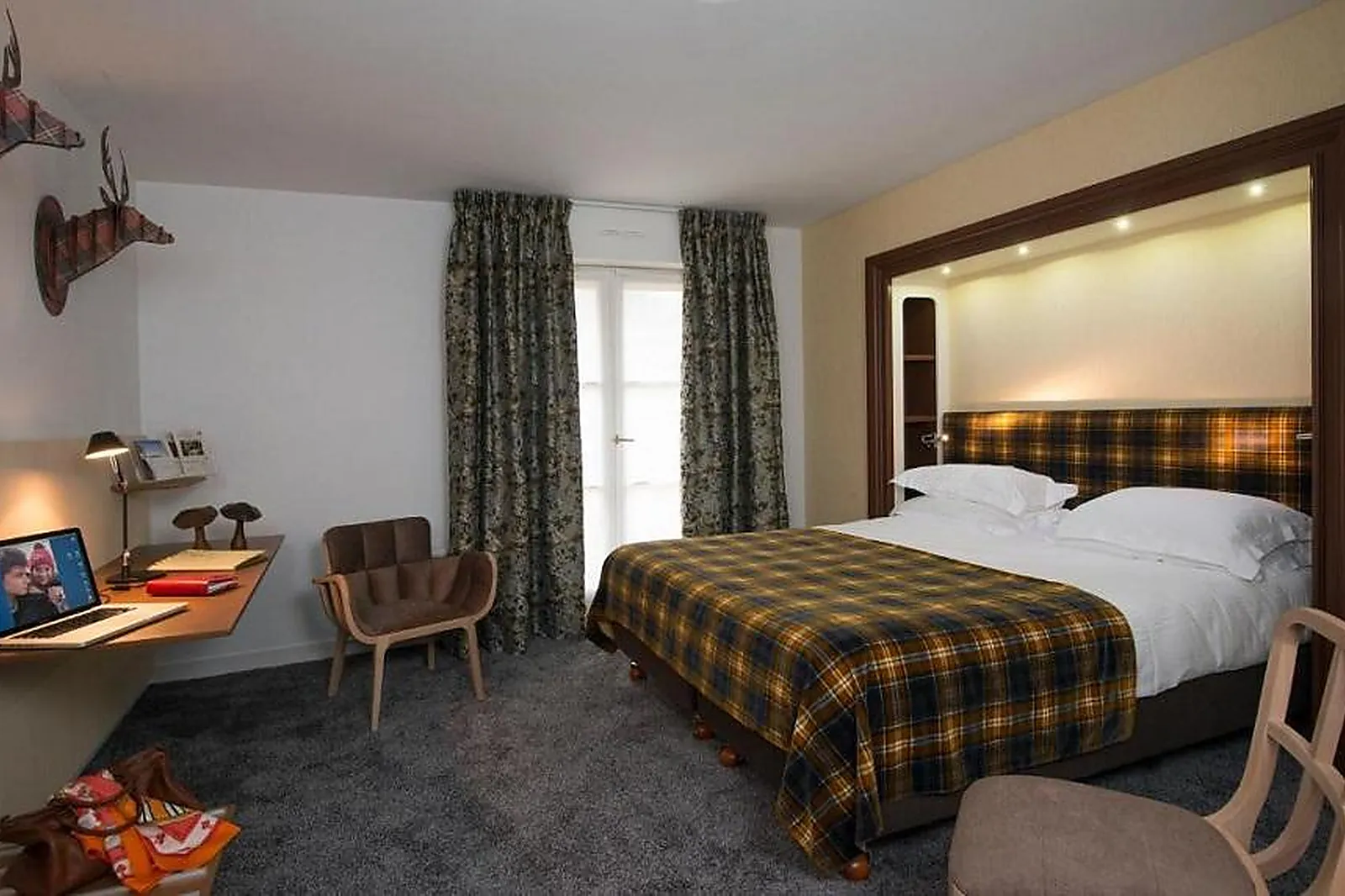 Lieux événementiels, LE MANOIR DU LYS