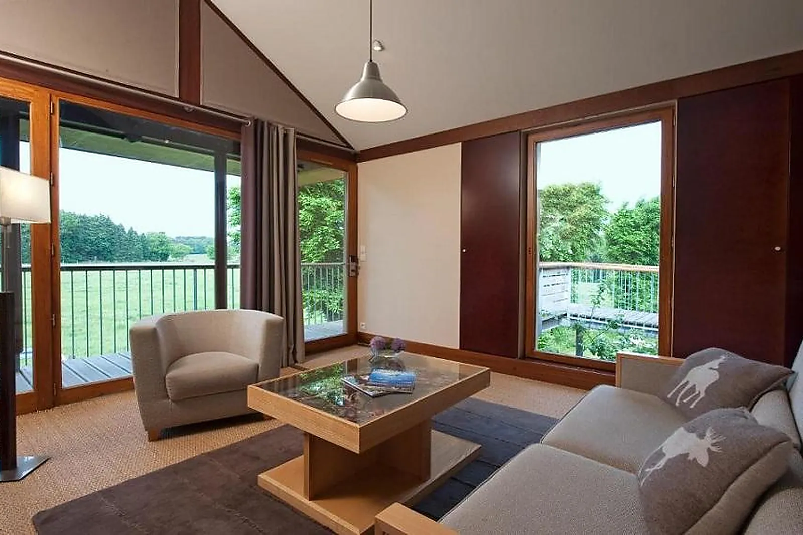 Lieux événementiels, LE MANOIR DU LYS